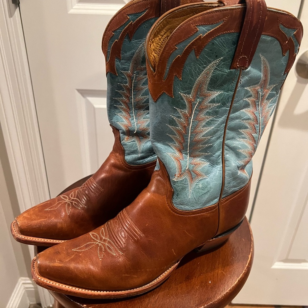 Tony Lama women’s cowboy boots size 9.5